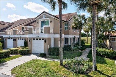Fabulously updated END UNIT golf view home w/loads of light on Oak Harbor Country Club in Florida - for sale on GolfHomes.com, golf home, golf lot