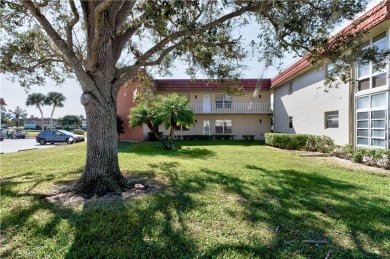 Fully Furnished, turnkey, end unit overlooking the 4th tee and on The American Golf Club in Florida - for sale on GolfHomes.com, golf home, golf lot