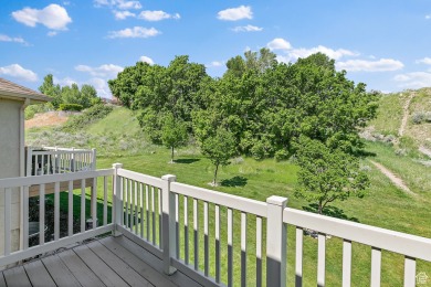 Beautiful townhome in Canyon Glen! Just steps from Spanish Oaks on Spanish Oaks Golf Course in Utah - for sale on GolfHomes.com, golf home, golf lot