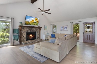 WELL ESTABLISHED NIGHTLY RENTAL NEARLY $50,000 / YEAR!!! on The Oaks Golf Course in Missouri - for sale on GolfHomes.com, golf home, golf lot