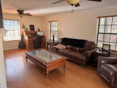 Come enjoy peaceful living near beautiful Lake Bridgeport in the on The Club At Runaway Bay in Texas - for sale on GolfHomes.com, golf home, golf lot