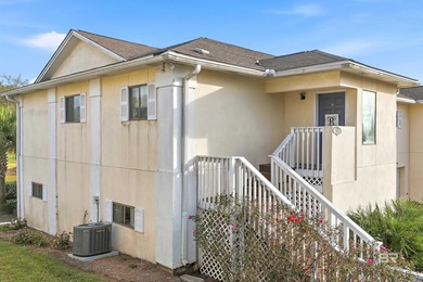 This beautiful 3BR, 3BA townhouse is truly a rare find. The 2nd on Glenlakes Golf Club in Alabama - for sale on GolfHomes.com, golf home, golf lot