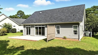 Located on a cul-de-sac in The Commons, this 3-bedroom on Burning Ridge Golf Course in South Carolina - for sale on GolfHomes.com, golf home, golf lot