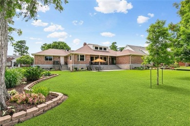 Stunning 4-bedroom/3 Full bath home with golf course views on Ormond Country Club in Louisiana - for sale on GolfHomes.com, golf home, golf lot