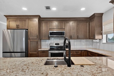 This beautiful 3BR, 3BA townhouse is truly a rare find. The 2nd on Glenlakes Golf Club in Alabama - for sale on GolfHomes.com, golf home, golf lot