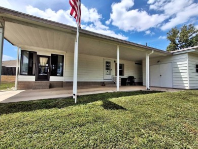 Private 2BR/2BA Home on Oversized Lot | Quiet Cul-de-Sac | on Rolling Greens Executive Golf Community in Florida - for sale on GolfHomes.com, golf home, golf lot
