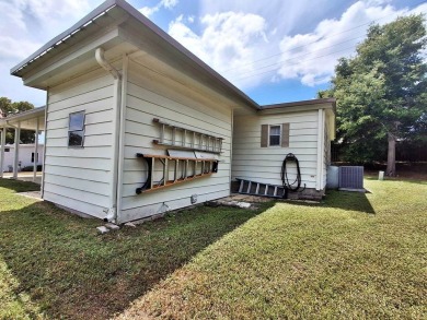 Private 2BR/2BA Home on Oversized Lot | Quiet Cul-de-Sac | on Rolling Greens Executive Golf Community in Florida - for sale on GolfHomes.com, golf home, golf lot