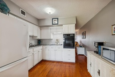 Welcome to this desirable 1,100 sq. ft., 2 Bedroom, corner unit on On Top Of The World Golf Course in Florida - for sale on GolfHomes.com, golf home, golf lot