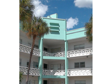 2 Bedroom/1 Bathroom Condo offered for Sale in On Top of the on On Top Of The World Golf Course in Florida - for sale on GolfHomes.com, golf home, golf lot