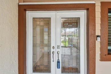 Beautifully renovated townhome in Feather sound Country Club on Feather Sound Country Club in Florida - for sale on GolfHomes.com, golf home, golf lot