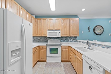 Move in ready - pack your toothbrush and golf clubs! and enjoy on Crow Creek Golf Club in North Carolina - for sale on GolfHomes.com, golf home, golf lot