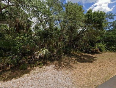 Great location in a growing area of Port Charlotte! This on Sabal Trace Golf and Country Club in Florida - for sale on GolfHomes.com, golf home, golf lot