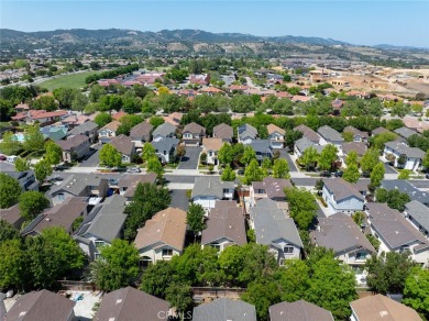 Welcome to this beautifully upgraded three bedroom, three bath on River Oaks Golf Course in California - for sale on GolfHomes.com, golf home, golf lot