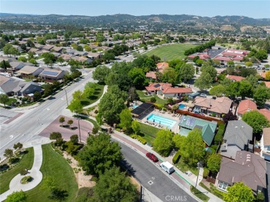 Welcome to this beautifully upgraded three bedroom, three bath on River Oaks Golf Course in California - for sale on GolfHomes.com, golf home, golf lot