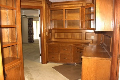 Custom built one owner home in Green Tree off 2 East tee box on Green Tree Country Club in Texas - for sale on GolfHomes.com, golf home, golf lot