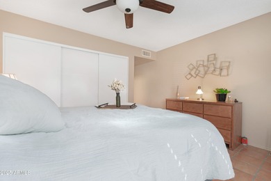 Welcome to this cozy home in Sun Lakes! This beautifully updated on Palo Verde Golf and Country Club in Arizona - for sale on GolfHomes.com, golf home, golf lot