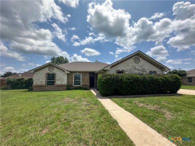 Beautiful custom 4BD/2BA home located just a golf cart ride away on Gatesville Country Club in Texas - for sale on GolfHomes.com, golf home, golf lot
