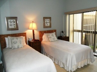 On the Golf course, spacious Turn Key two bed two bath condo on Meadowood Golf and Tennis Club in Florida - for sale on GolfHomes.com, golf home, golf lot