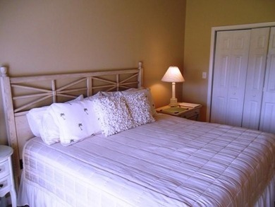 On the Golf course, spacious Turn Key two bed two bath condo on Meadowood Golf and Tennis Club in Florida - for sale on GolfHomes.com, golf home, golf lot