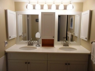 On the Golf course, spacious Turn Key two bed two bath condo on Meadowood Golf and Tennis Club in Florida - for sale on GolfHomes.com, golf home, golf lot