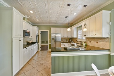 Welcome to Towne Lake Subdivision sitting on the Arrowhead Golf on Arrowhead Country Club in Alabama - for sale on GolfHomes.com, golf home, golf lot