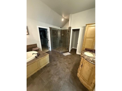 Beautiful Mansfield, Texas home in the desirable Walnut Creek on Walnut Creek Country Club in Texas - for sale on GolfHomes.com, golf home, golf lot