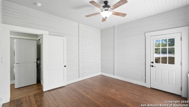 Charming 1920s bungalow in the heart of New Braunfels! This 2 on Landa Park Golf Course in Texas - for sale on GolfHomes.com, golf home, golf lot
