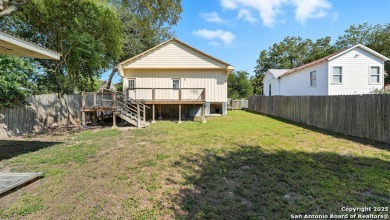 Charming 1920s bungalow in the heart of New Braunfels! This 2 on Landa Park Golf Course in Texas - for sale on GolfHomes.com, golf home, golf lot