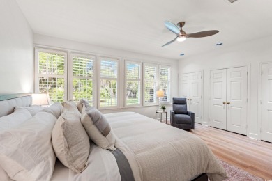 This charming 2 bedroom, 2.5 bathroom townhome located in on Wachesaw Plantation Club in South Carolina - for sale on GolfHomes.com, golf home, golf lot