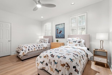 This charming 2 bedroom, 2.5 bathroom townhome located in on Wachesaw Plantation Club in South Carolina - for sale on GolfHomes.com, golf home, golf lot
