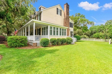 This charming 2 bedroom, 2.5 bathroom townhome located in on Wachesaw Plantation Club in South Carolina - for sale on GolfHomes.com, golf home, golf lot