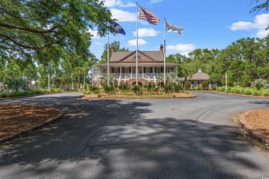 This charming 2 bedroom, 2.5 bathroom townhome located in on Wachesaw Plantation Club in South Carolina - for sale on GolfHomes.com, golf home, golf lot