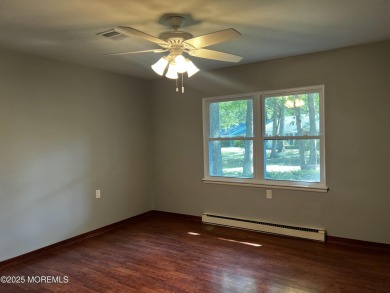 LEISURE VILLAGE - Very desirable  updated Baronet model end unit on Greenbriar Woodlands in New Jersey - for sale on GolfHomes.com, golf home, golf lot