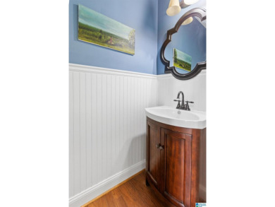 Welcome to this beautifully maintained 3-bedroom, 2.5-bathroom on Timberline Golf Club in Alabama - for sale on GolfHomes.com, golf home, golf lot