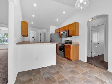 Great 4 Bedroom, 2 Bath home with split floor plan and nice size on Lakeview Golf Club in Idaho - for sale on GolfHomes.com, golf home, golf lot