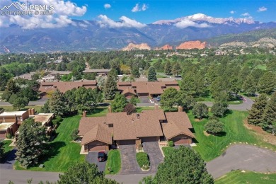 The Living Is Easy...In this contemporary 2 bed/2 bath townhome on Kissing Camels Golf Course in Colorado - for sale on GolfHomes.com, golf home, golf lot