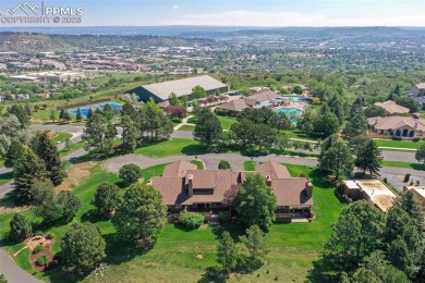 The Living Is Easy...In this contemporary 2 bed/2 bath townhome on Kissing Camels Golf Course in Colorado - for sale on GolfHomes.com, golf home, golf lot