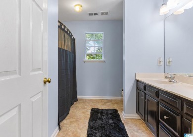Welcome to this beautifully maintained 3-bedroom, 2.5-bathroom on Timberline Golf Club in Alabama - for sale on GolfHomes.com, golf home, golf lot