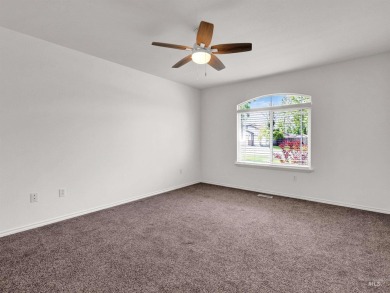 Great 4 Bedroom, 2 Bath home with split floor plan and nice size on Lakeview Golf Club in Idaho - for sale on GolfHomes.com, golf home, golf lot