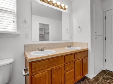 Great 4 Bedroom, 2 Bath home with split floor plan and nice size on Lakeview Golf Club in Idaho - for sale on GolfHomes.com, golf home, golf lot