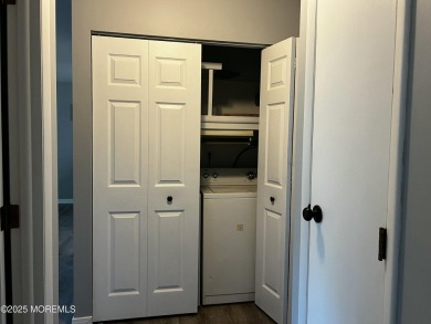 LEISURE VILLAGE - Very desirable  updated Baronet model end unit on Greenbriar Woodlands in New Jersey - for sale on GolfHomes.com, golf home, golf lot