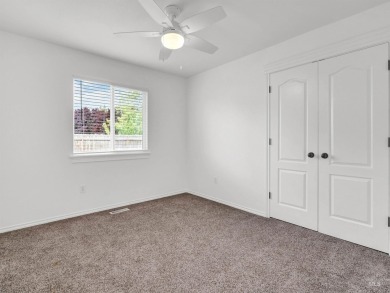 Great 4 Bedroom, 2 Bath home with split floor plan and nice size on Lakeview Golf Club in Idaho - for sale on GolfHomes.com, golf home, golf lot