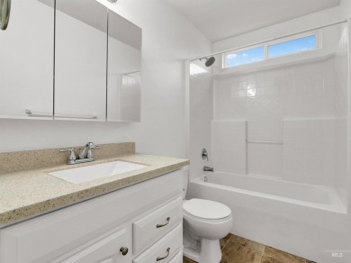 Great 4 Bedroom, 2 Bath home with split floor plan and nice size on Lakeview Golf Club in Idaho - for sale on GolfHomes.com, golf home, golf lot