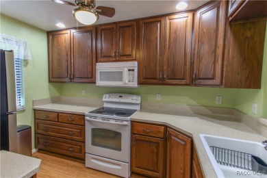 New on the Market - 3 Bed, 2.5 Bath Townhome in Sugarmill Woods on Sugarmill Woods Golf and Country Club in Florida - for sale on GolfHomes.com, golf home, golf lot