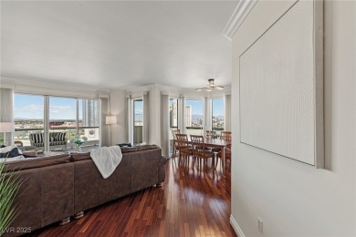 Discover exceptional value at Turnberry Place, Las Vegas. This on Las Vegas Country Club in Nevada - for sale on GolfHomes.com, golf home, golf lot
