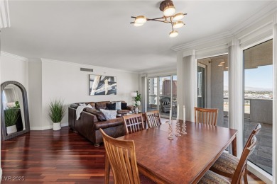 Discover exceptional value at Turnberry Place, Las Vegas. This on Las Vegas Country Club in Nevada - for sale on GolfHomes.com, golf home, golf lot
