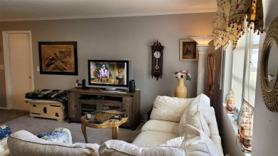 Waterfront GEM! This Mainlands home offers 2 bedrooms, 1 on Mainlands Golf Club in Florida - for sale on GolfHomes.com, golf home, golf lot