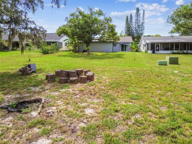Welcome to this charming 2 bedroom, 2 bath home in the desirable on Beacon Woods Golf Club in Florida - for sale on GolfHomes.com, golf home, golf lot