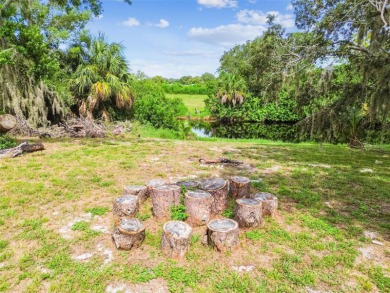 Welcome to this charming 2 bedroom, 2 bath home in the desirable on Beacon Woods Golf Club in Florida - for sale on GolfHomes.com, golf home, golf lot