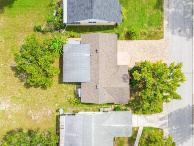 Welcome to this charming 2 bedroom, 2 bath home in the desirable on Beacon Woods Golf Club in Florida - for sale on GolfHomes.com, golf home, golf lot